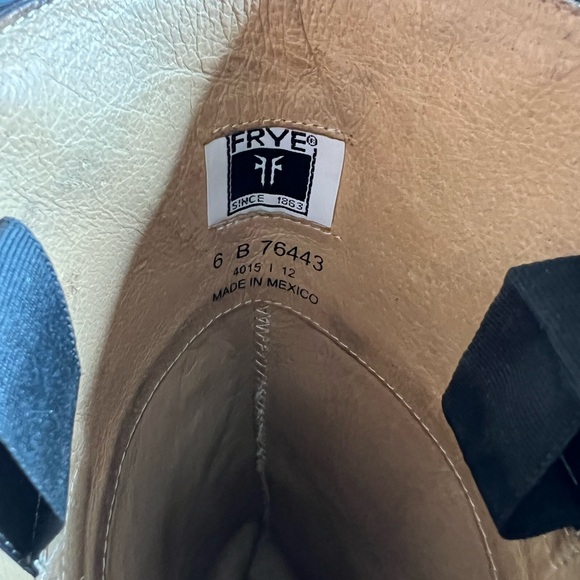 Frye ‘Melissa Trapunto’ Boots - Picture 6 of 7